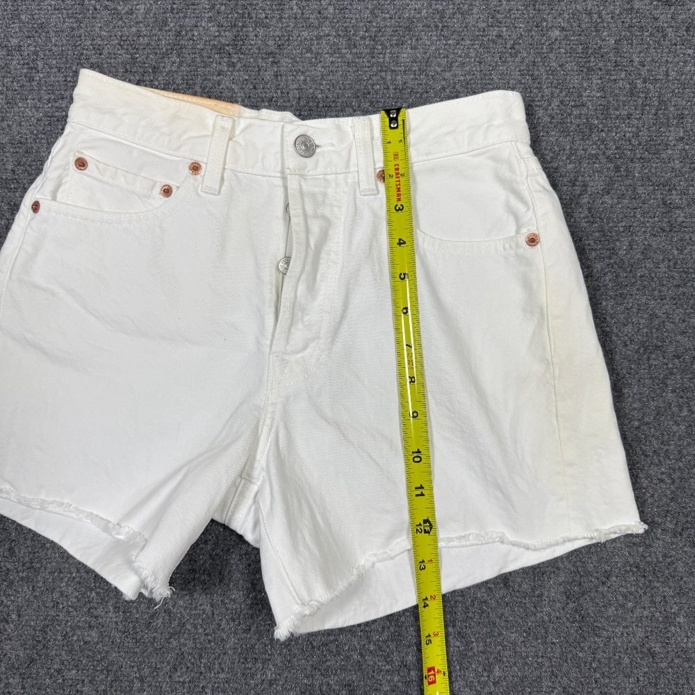 THE FEEL STUDIO THE WHITE BESSETTE SHORT Size 26 Button Fly White Denim 0293 - Picture 8 of 11